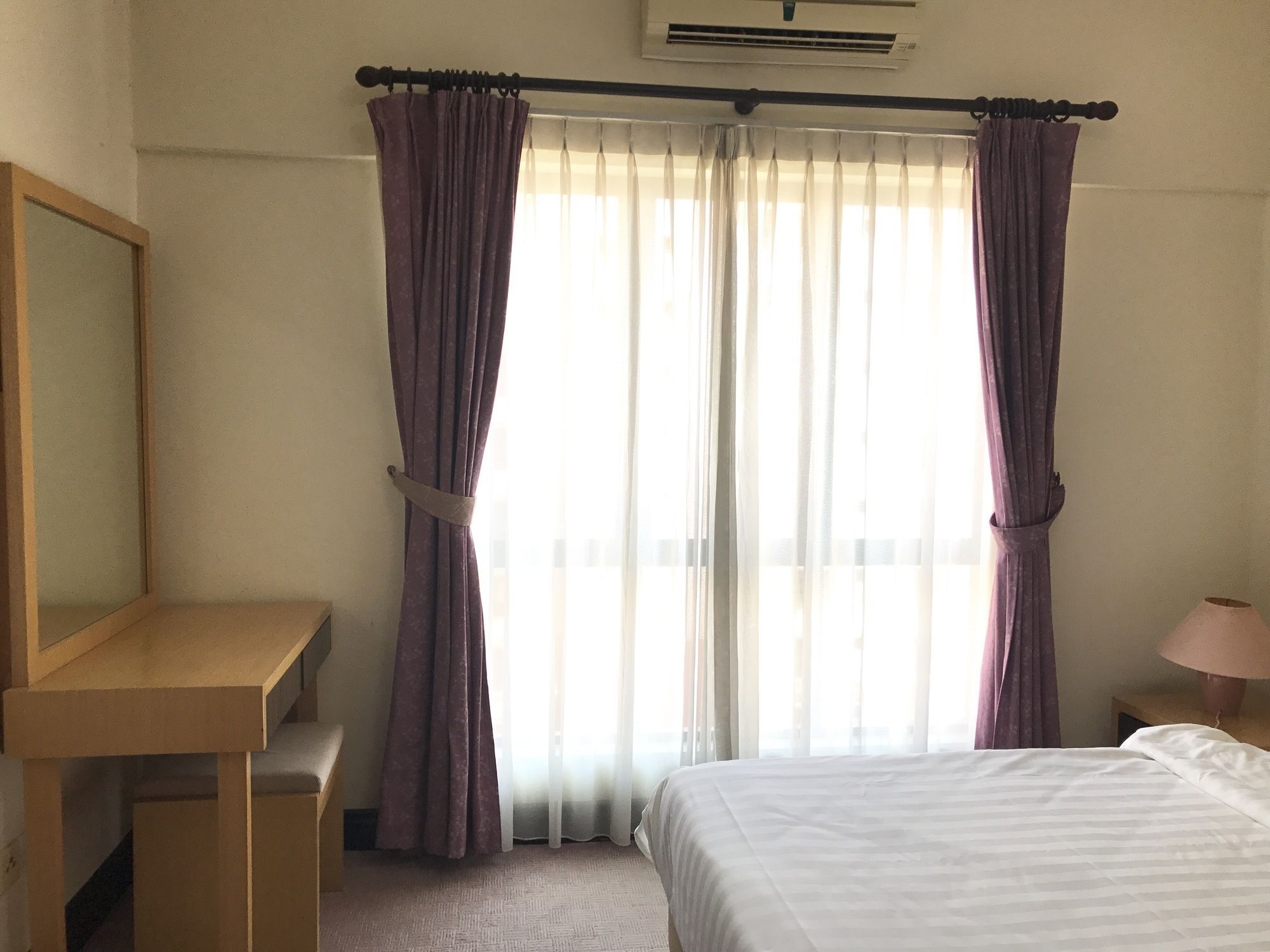 Sunset & Seaview Vacation Condos At Marina Court Resort Condo Kota Kinabalu Exterior photo