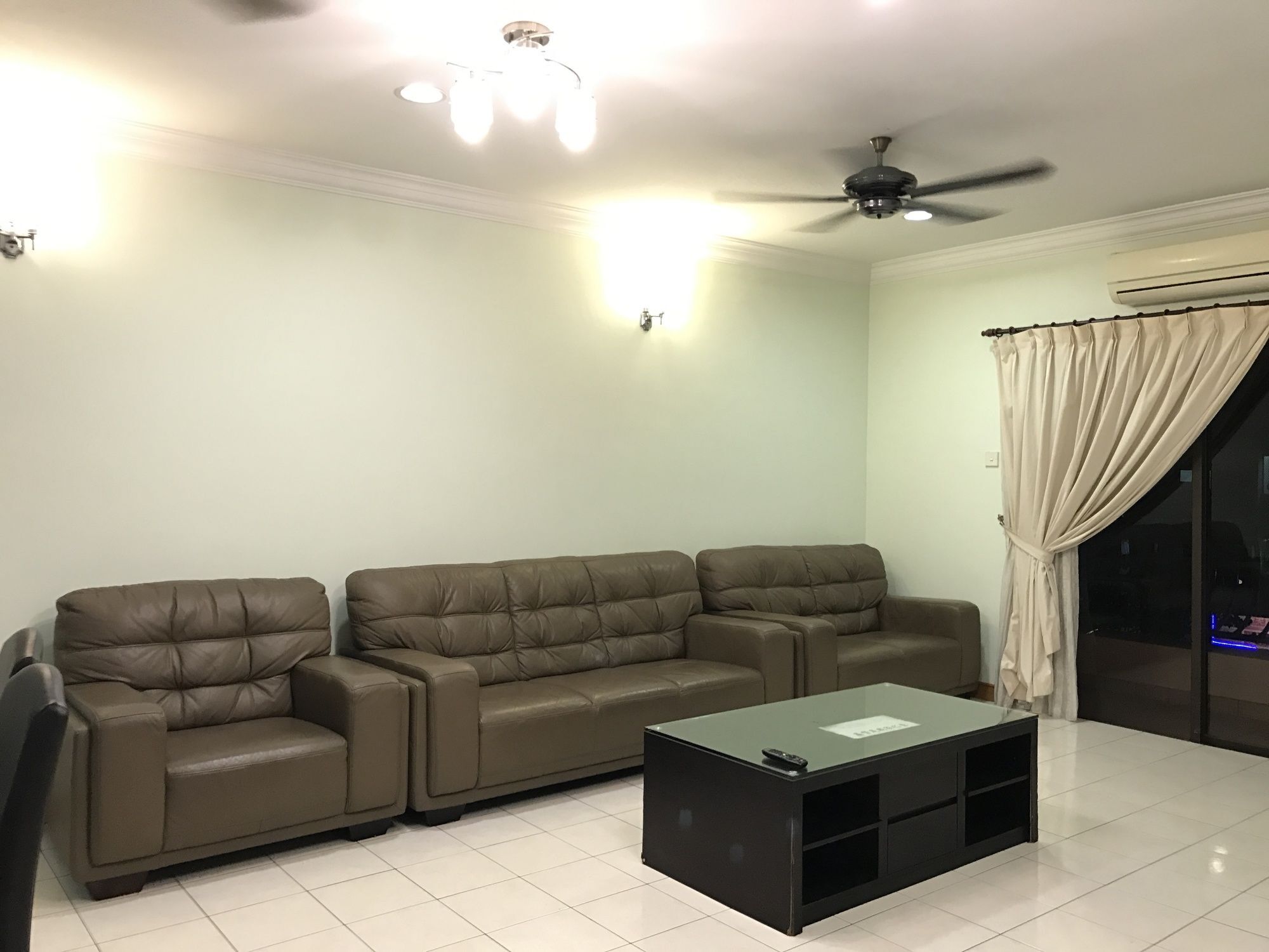 Sunset & Seaview Vacation Condos At Marina Court Resort Condo Kota Kinabalu Exterior photo